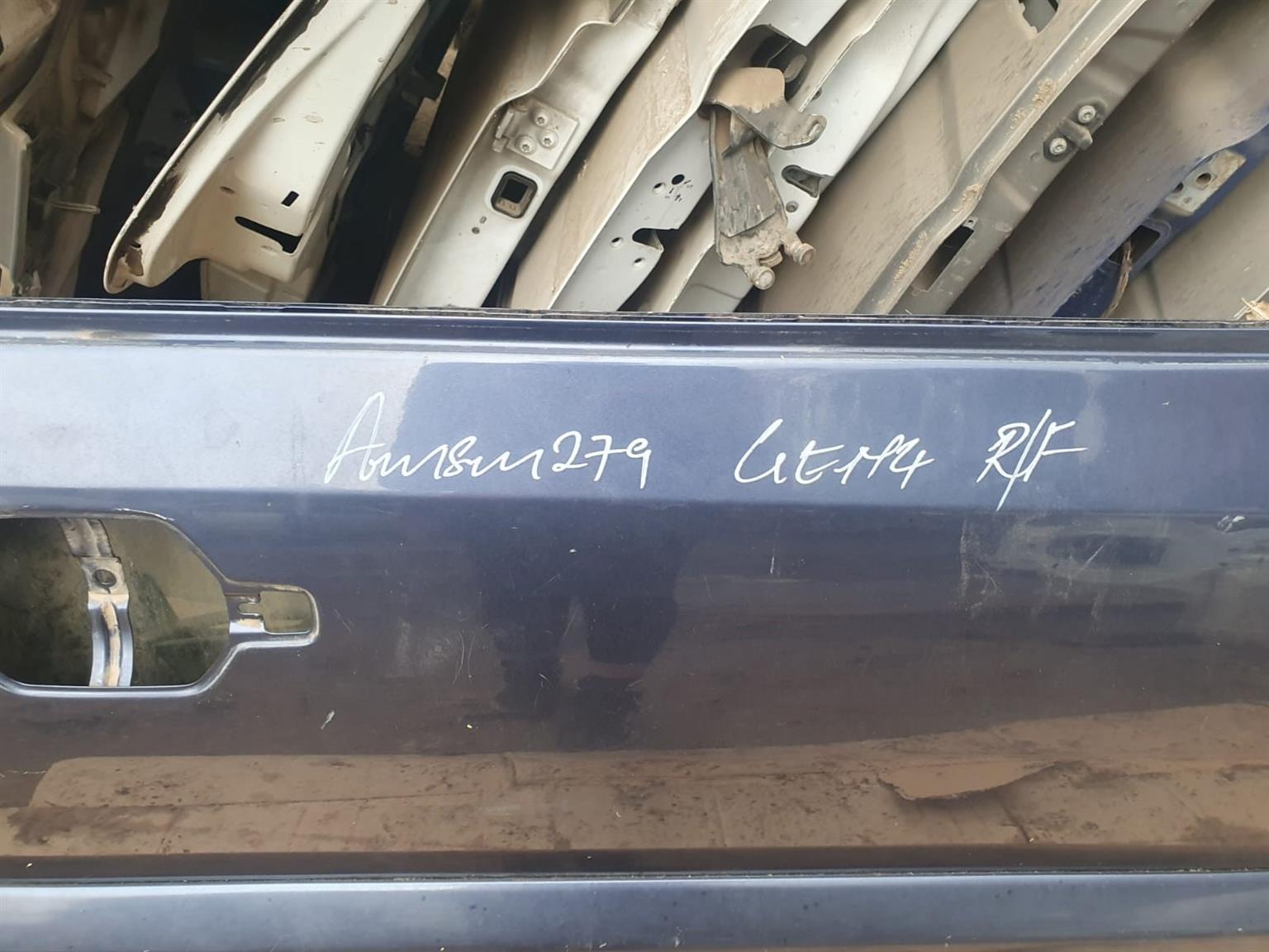 2008 Mitsubishi Pajero Replacement Car Door for Sale (Second-Hand) Royal blue - Private Seller