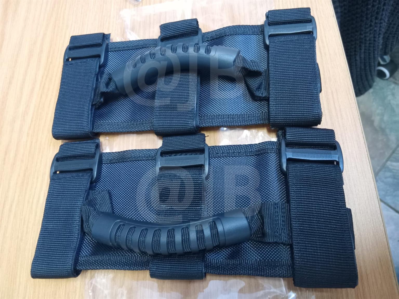 Jeep Wrangler (NEW) Roll Bar Grab Handel - Jeep Interior Parts - Private Seller Jeep Wrangler (NEW) Roll Bar Grab Handel - Jeep Interior Parts - Private Seller