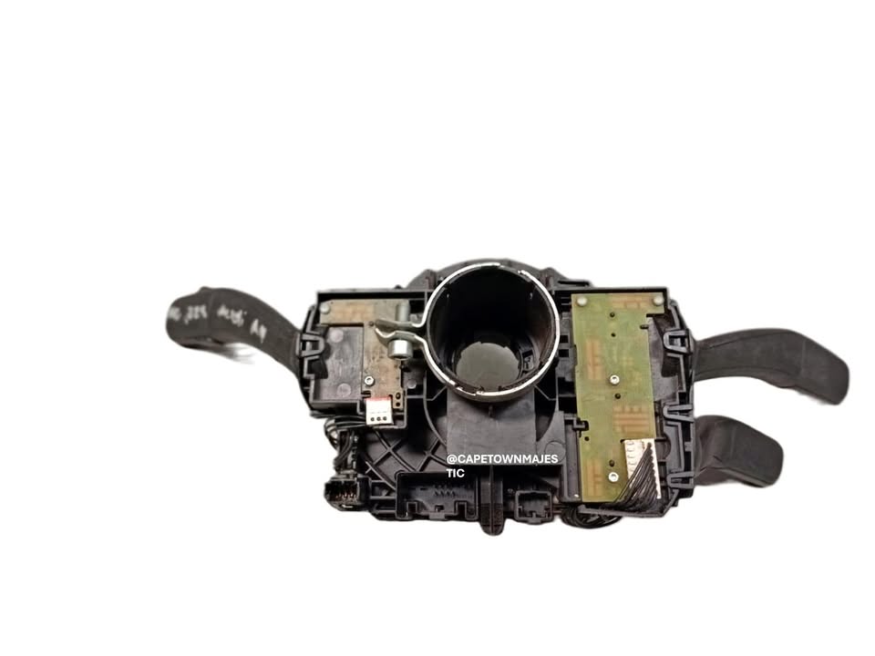 AUDI A4 B8/A5 AN Q5 STEERING COLUMN SWITCH CLUSTER WITH CLOCK SPRING FOR SALE - Private Seller AUDI A4 B8/A5 AN Q5 STEERING COLUMN SWITCH CLUSTER WITH CLOCK SPRING FOR SALE - Private Seller