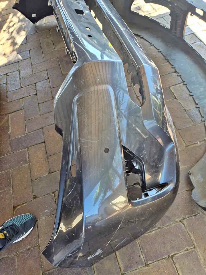 Toyota land cruiser prado bumper - Private Seller Toyota land cruiser prado bumper - Private Seller