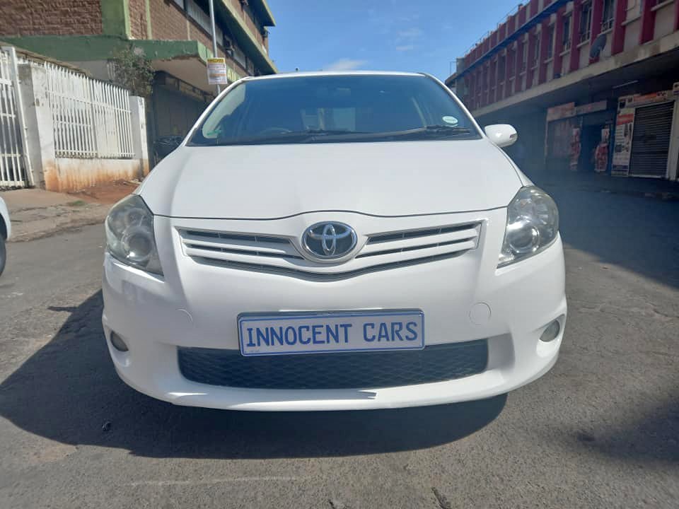 2013 TOYOTA AURIS 2.6 SPORT PETROL, MANUAL TRANSMISSION, WHITE COLOUR, MILEAGE 105000