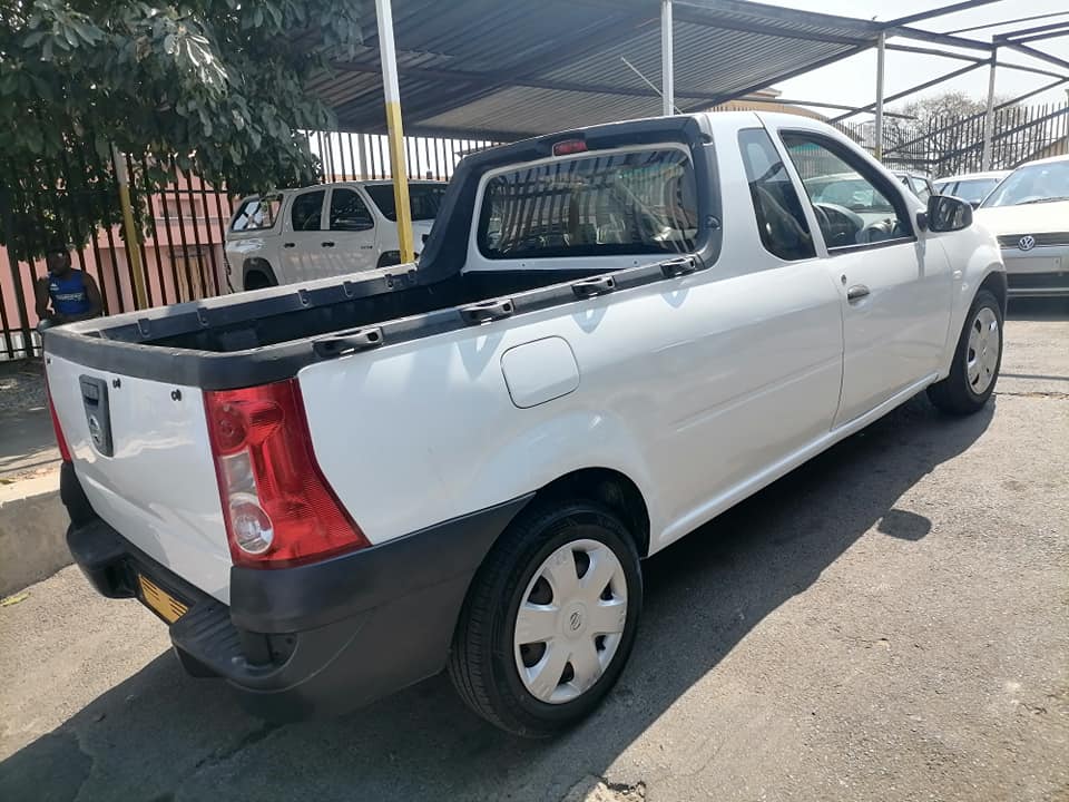 2014 Nissan Np200 1.6i Bakkie