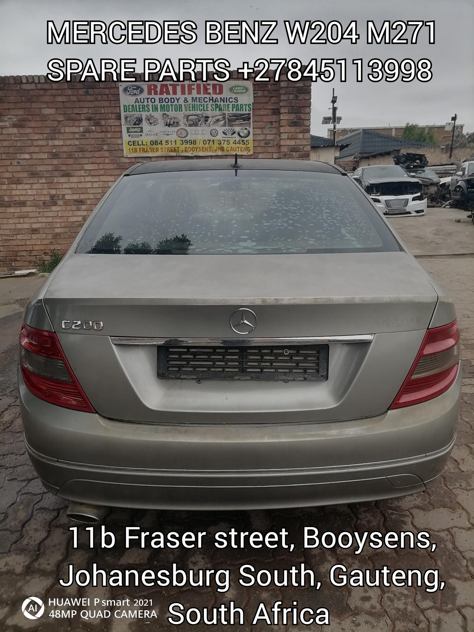 STRIPPING MERCEDES W204 FOR  SPARE PARTS - Private Seller