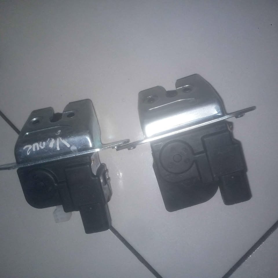 Hyundai Venue boot lock new shape - Private Seller