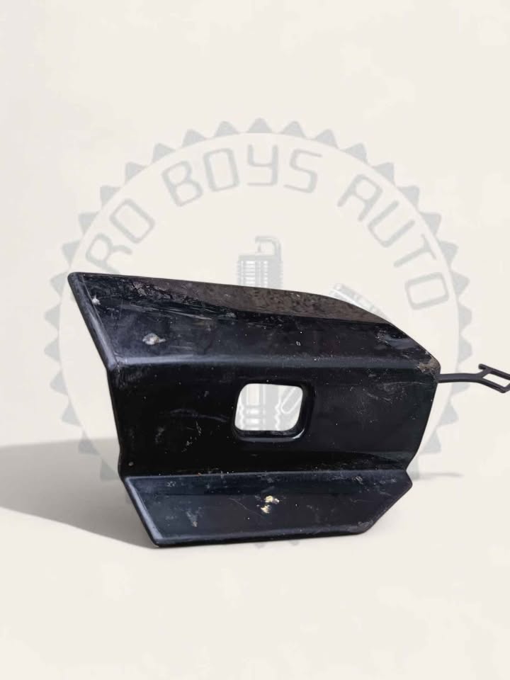 BMW X3 G01 AND X4 G02 FRONT BUMPER TOWING HOOK COVER AVAILABLE FOR SALE - Private Seller
