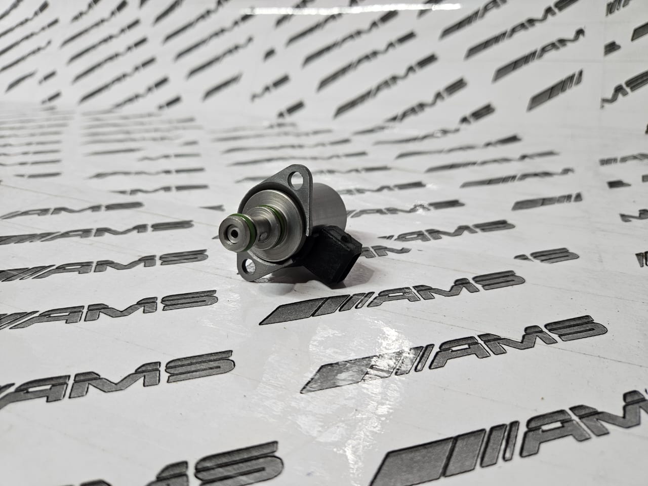 High-Quality Steering Rack Sensor for Mercedes W204 – Precision & Performance - Private Seller High-Quality Steering Rack Sensor for Mercedes W204 – Precision & Performance - Private Seller