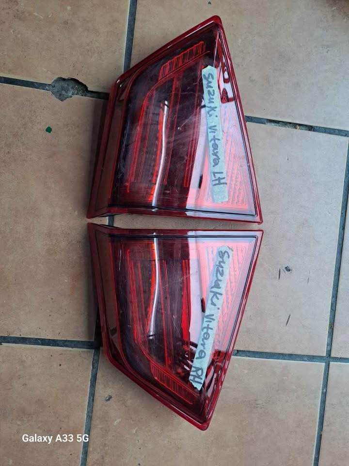 Suzuki Vitara Inner taillight both sides - Private Seller Suzuki Vitara Inner taillight both sides - Private Seller