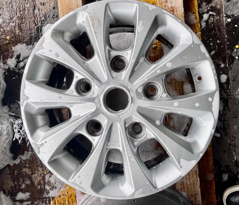 ORIGINAL FORD RIMS - Private Seller ORIGINAL FORD RIMS - Private Seller