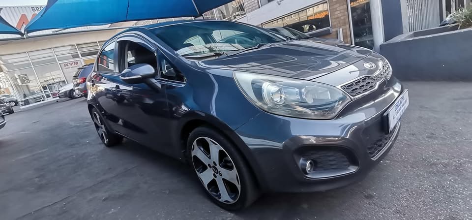 2015 KIA RIO TEC 1.4 HATCH MANUAL PETROL
