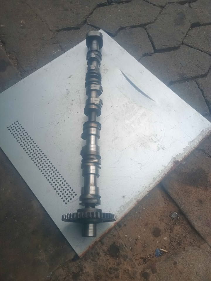 OEM New Intake Camshaft Inlet Cam For Audi A3 A4 VW Passat CCZ CDA CAW EA888 Gen2 06J109021H 06J1090 - Private Seller