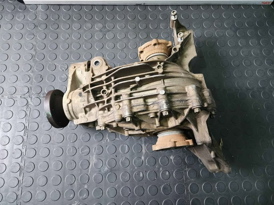 AUDI Q7 REAR DIFF -  3.0D - 4M