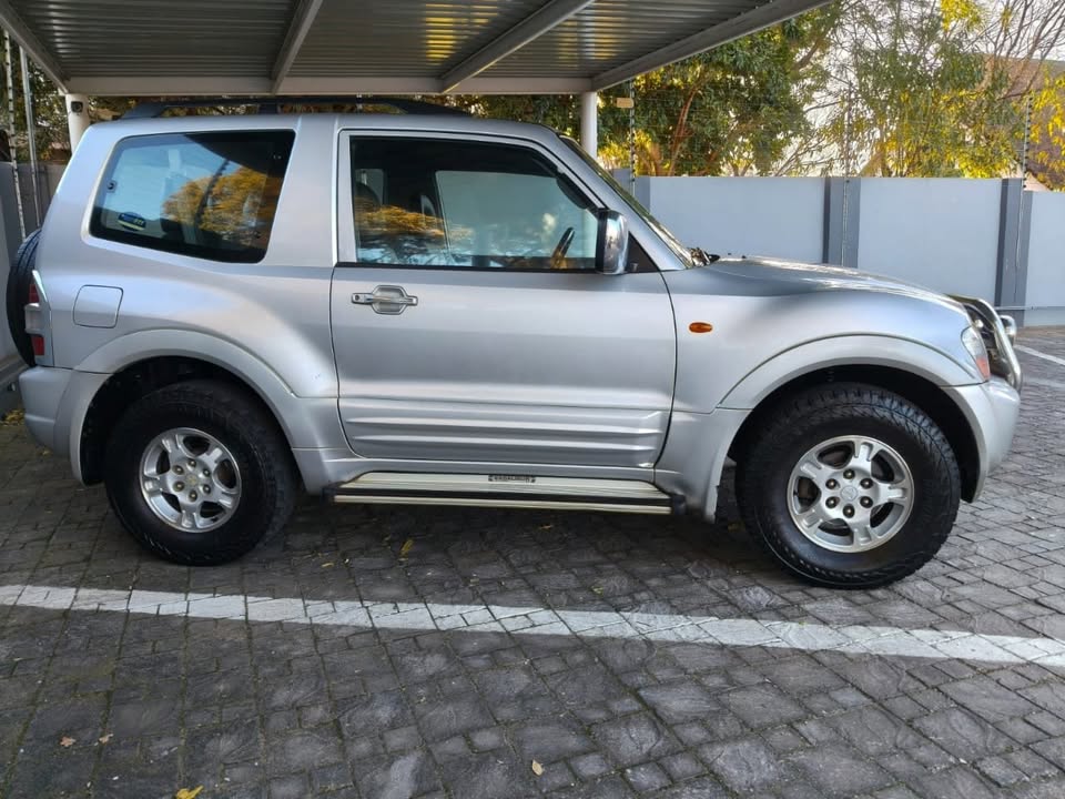 2003 Mitsubishi Pajero 3.2 DI-D
