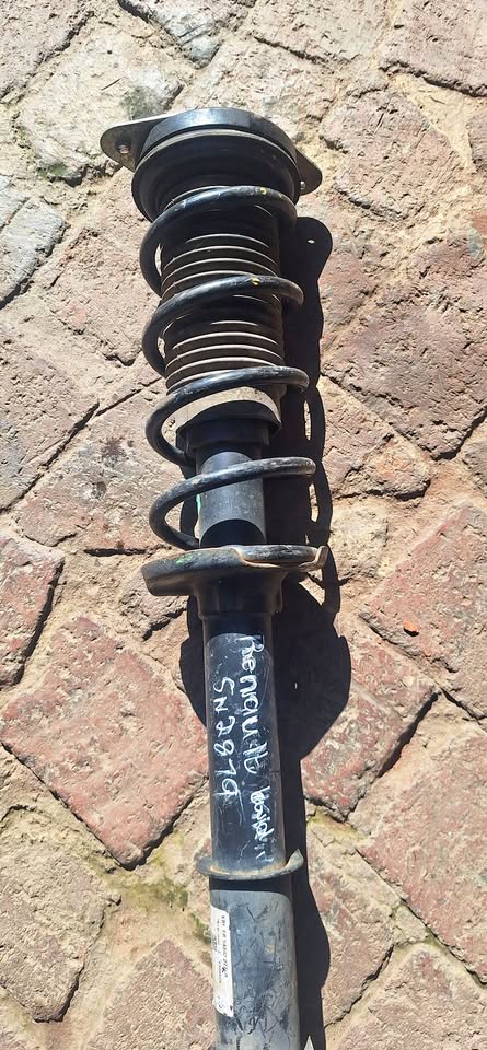 Renault kwid shocks available - Private Seller Renault kwid shocks available - Private Seller