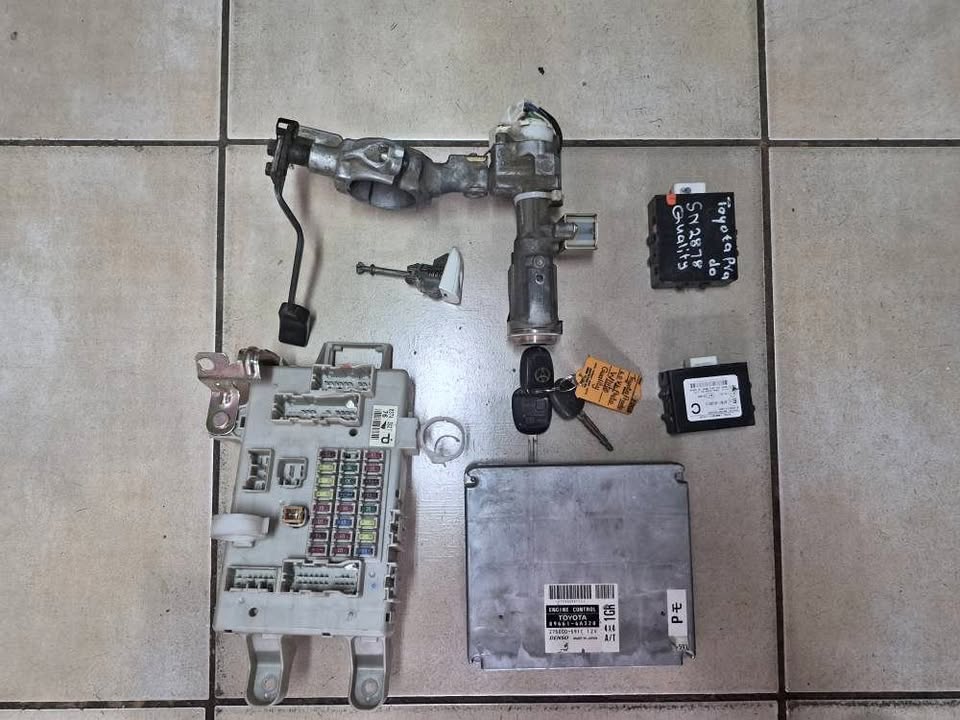 Toyota Prado 1GR V6 Complete Lockset For Sale Call or WhatsApp Willem - Private Seller Toyota Prado 1GR V6 Complete Lockset For Sale Call or WhatsApp Willem - Private Seller