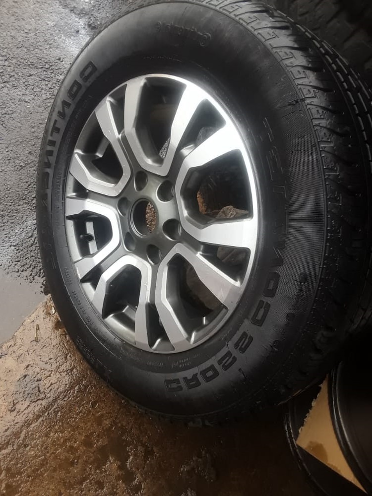 18 inch Ford Ranger Wildtrack original mag with used 265/60/18 tyre to use for s - Private Seller 18 inch Ford Ranger Wildtrack original mag with used 265/60/18 tyre to use for s - Private Seller
