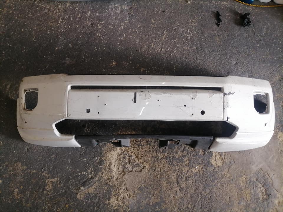 Land Rover Freelander white bumper DM or contact number in the description for assistance. - Private Seller Land Rover Freelander white bumper DM or contact number in the description for assistance. - Private Seller
