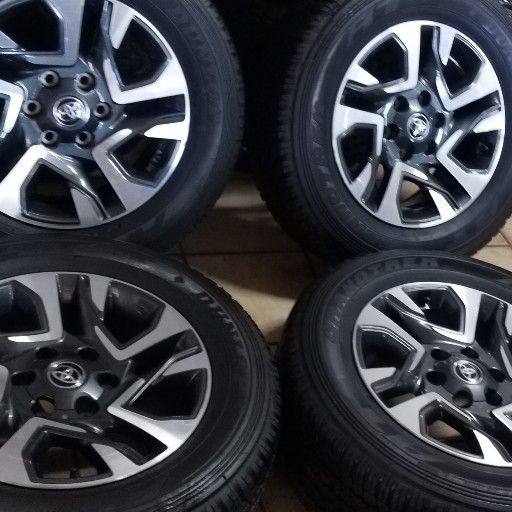 Toyota fortuner wheels