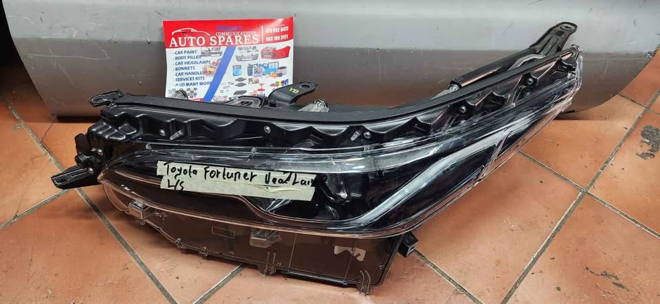 Toyota Fortuner gd6 headlights for sale - Private Seller Toyota Fortuner gd6 headlights for sale - Private Seller