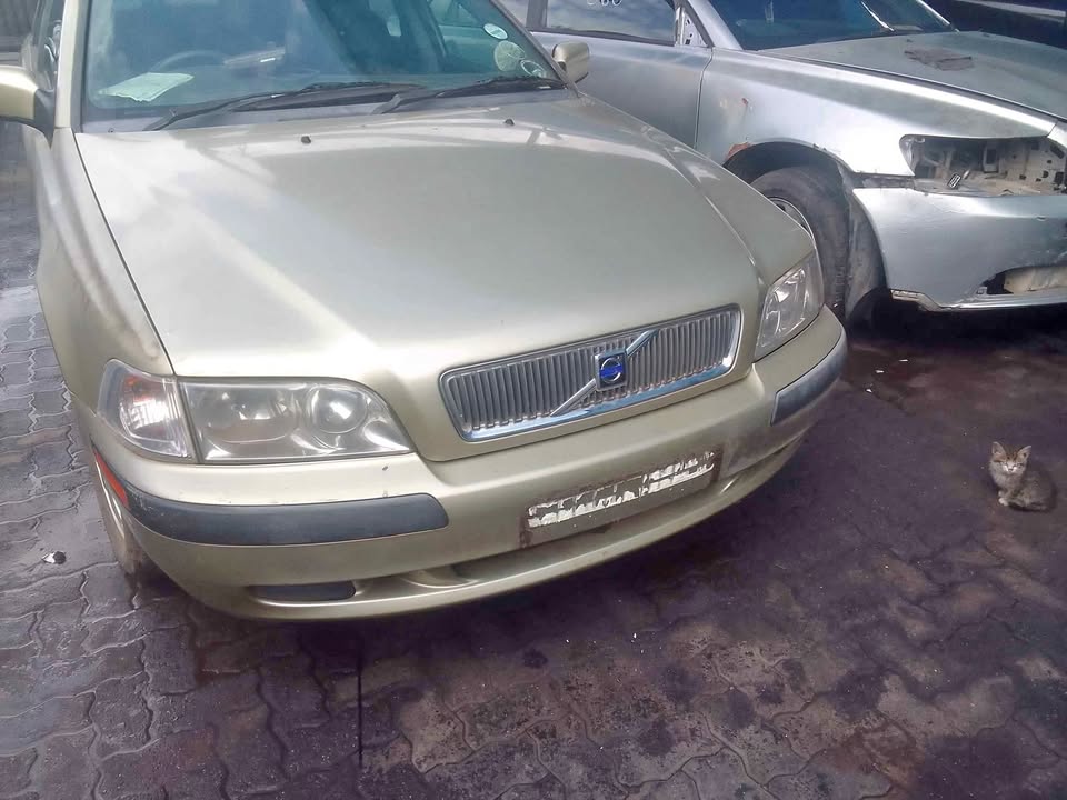 Volvo S40 2.0T Stripping for Spares. Engine and all Front Parts Still available - Private Seller