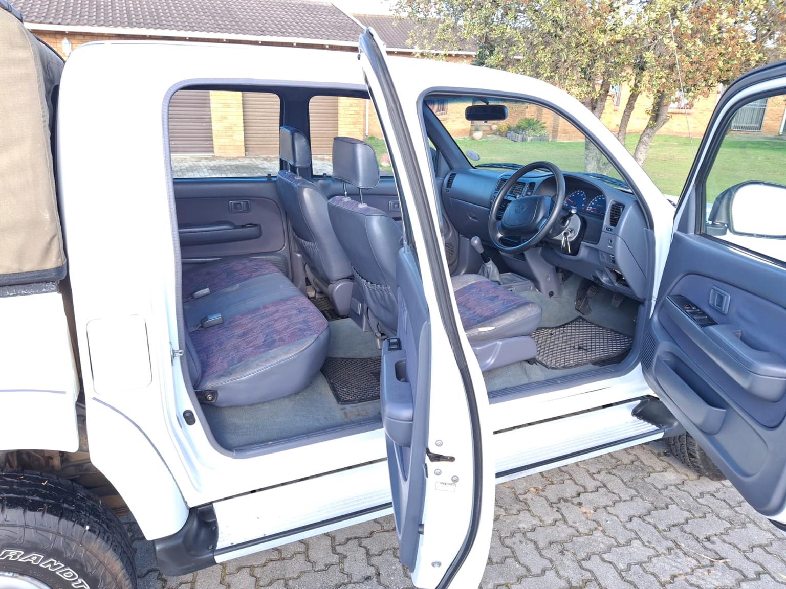 Toyota Hilux Raider 2700i