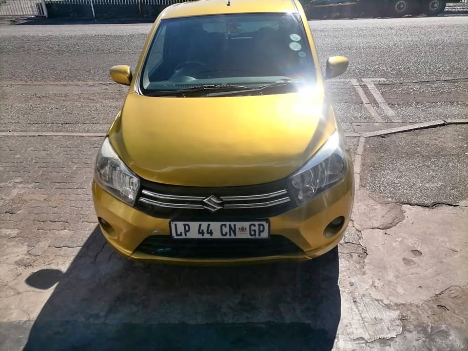 2015 Suzuki Celerio 1.0 GLS Hatchback with a leather seat and Service book