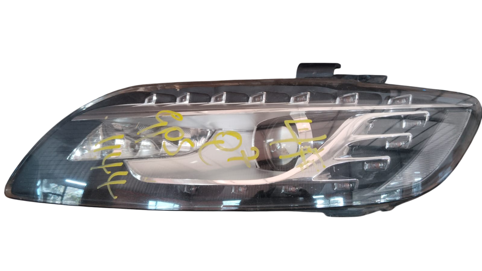 Audi Q7 Led Head Lights For Sale - Private Seller Audi Q7 Led Head Lights For Sale - Private Seller
