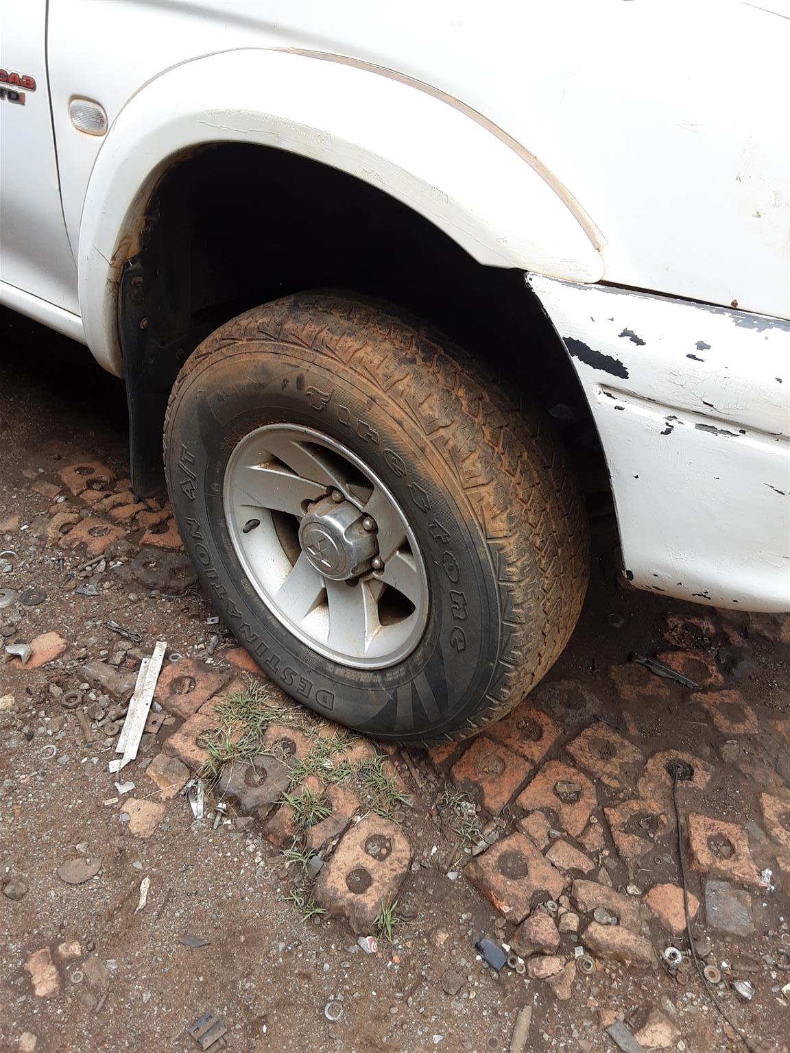 Stripping Mitsubishi Colt 1998 for Spares - Private Seller