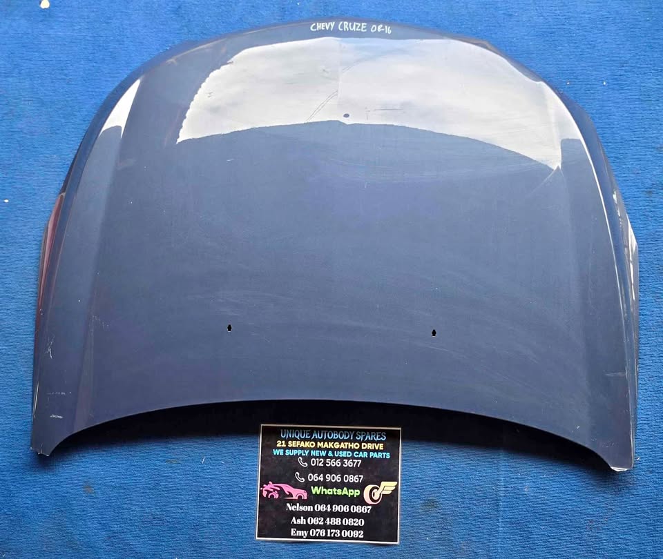 Chevrolet Cruze Bonnet - Private Seller Chevrolet Cruze Bonnet - Private Seller