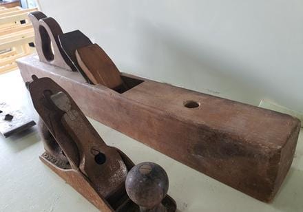 Various items for sale moving to NZ