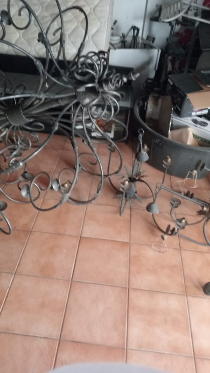 Chandeliers for sale Chandeliers for sale
