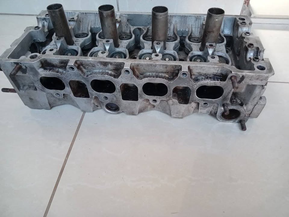 Toyota Corolla 1.6 & Toyota Conquest 1.6 Cylinder Head - Private Seller Toyota Corolla 1.6 & Toyota Conquest 1.6 Cylinder Head - Private Seller