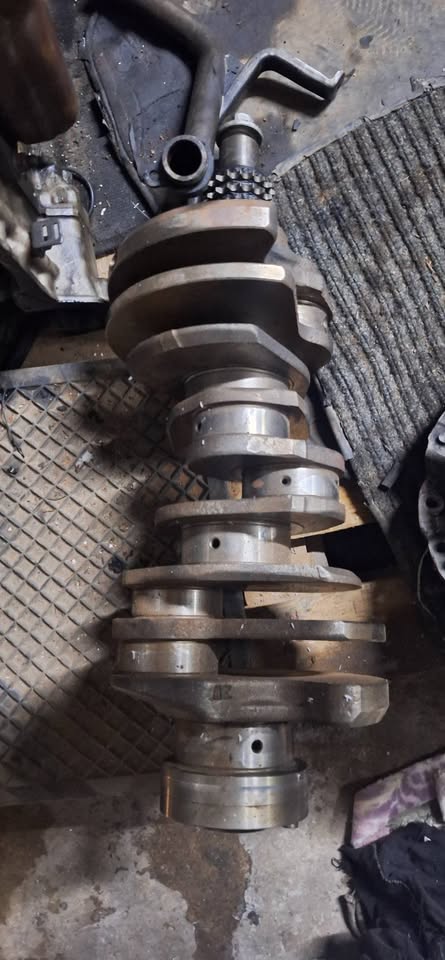 Jeep commander engine parts available - Private Seller Jeep commander engine parts available - Private Seller