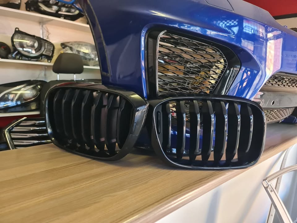 2020 BMW GO1 X3/X4 FRONT MAIN GRILL BLACK EDITION FOR SALE SUPER CLEAN - Private Seller 2020 BMW GO1 X3/X4 FRONT MAIN GRILL BLACK EDITION FOR SALE SUPER CLEAN - Private Seller