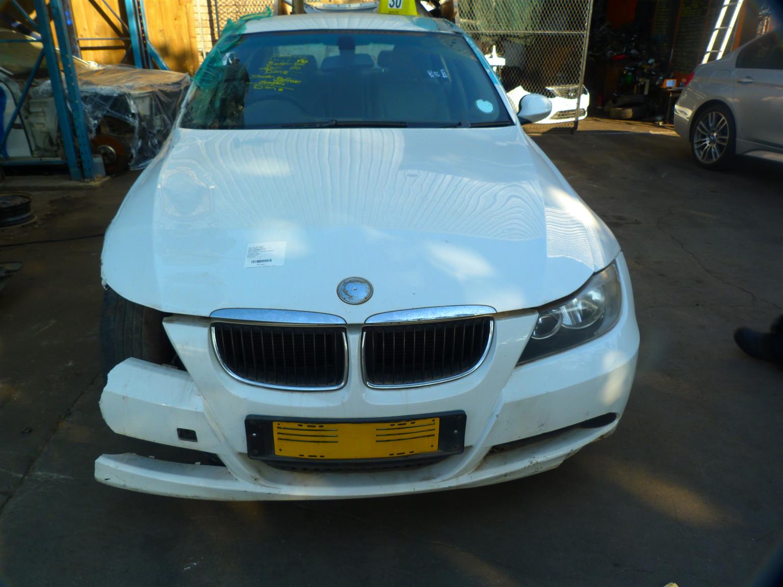STRIPPING BMW 320i E90 Manual - 2006 - Private Seller STRIPPING BMW 320i E90 Manual - 2006 - Private Seller