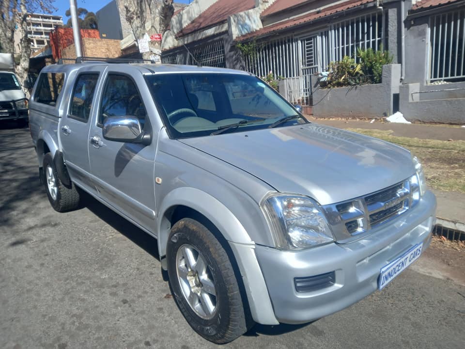 2006 ISUZU KB300 LE DIESEL ENGINE, MANUAL, SILVER COLOR, DOUBLE CAB, MILEAGE 103000KM