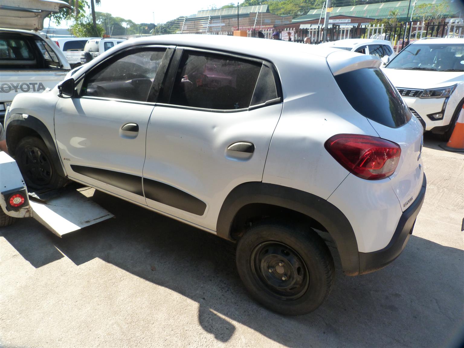 Renault Kwid 1.0 Manual - 2019 - Private Seller Renault Kwid 1.0 Manual - 2019 - Private Seller