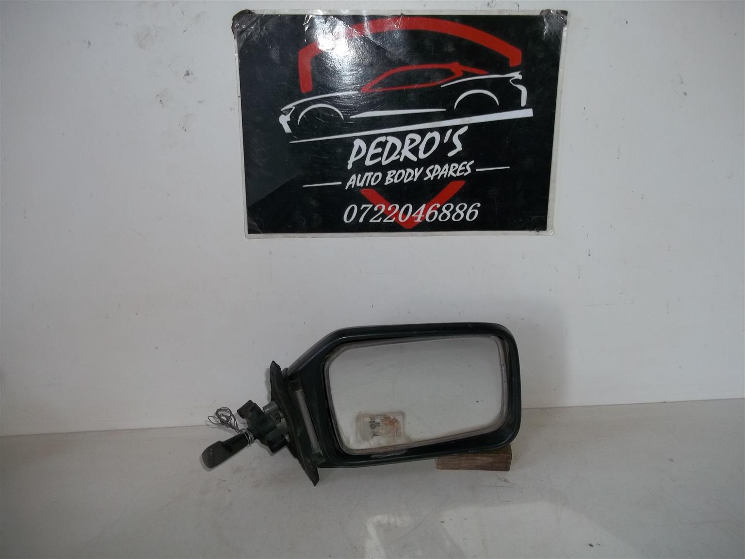 Honda Accord '87 right mirror (Manual) - Private Seller Honda Accord '87 right mirror (Manual) - Private Seller