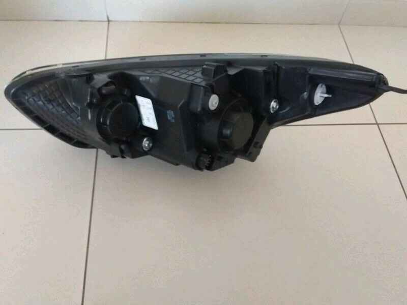 HYUNDAI I20 FACELIFT 2012/14 BRAND NEW HEADLIGHTS FOR SALE