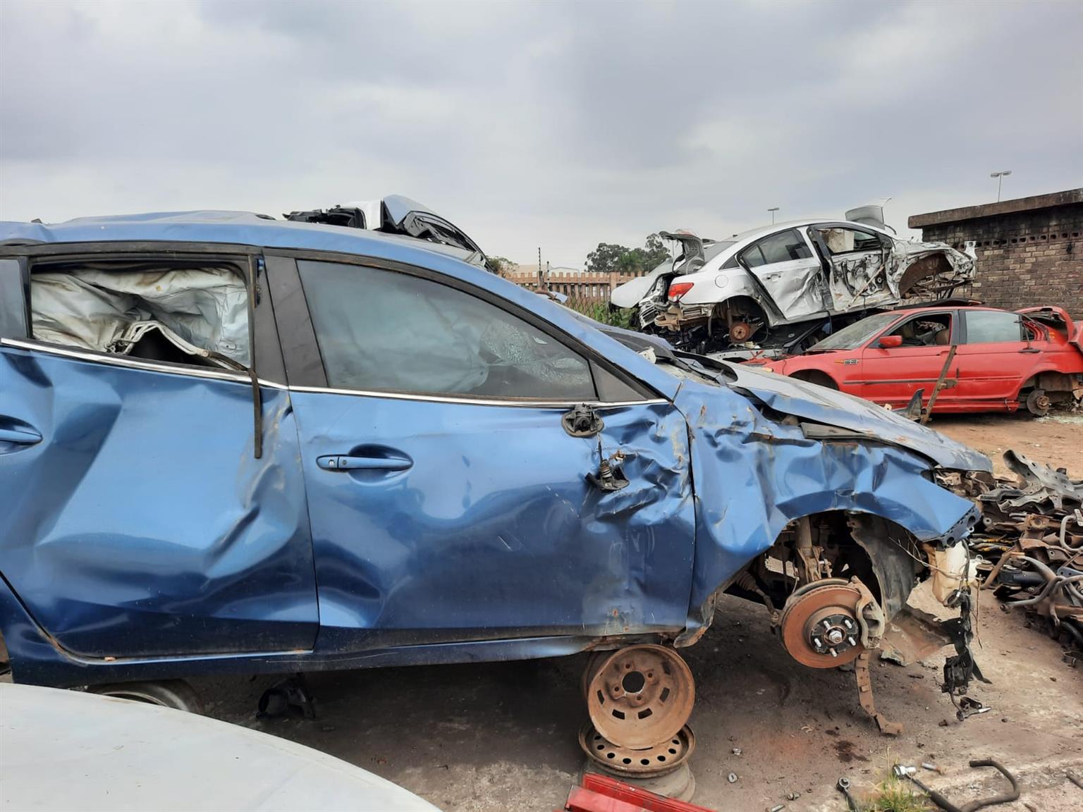 2014 Mazda 3 2.0L - Stripping for Spares.
