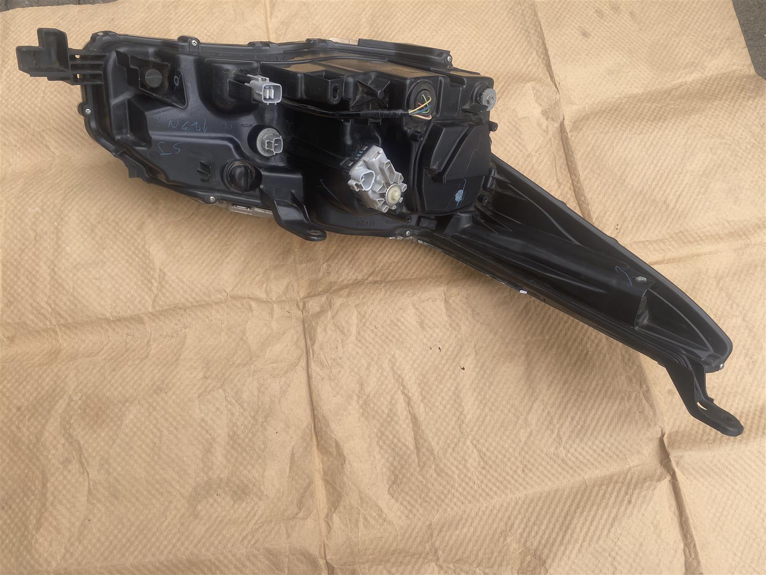 2022 TOYOTA FORTUNER GD-6 HI-BEAM LED HEADLIGHT LEFT SIDE FOR SALE