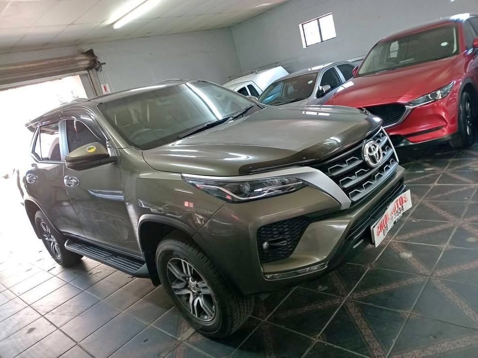 2022 Toyota fortuner 2.4 GD6, 7 Seater ,Disiel  Reverse camera and reverse sensor  Service history