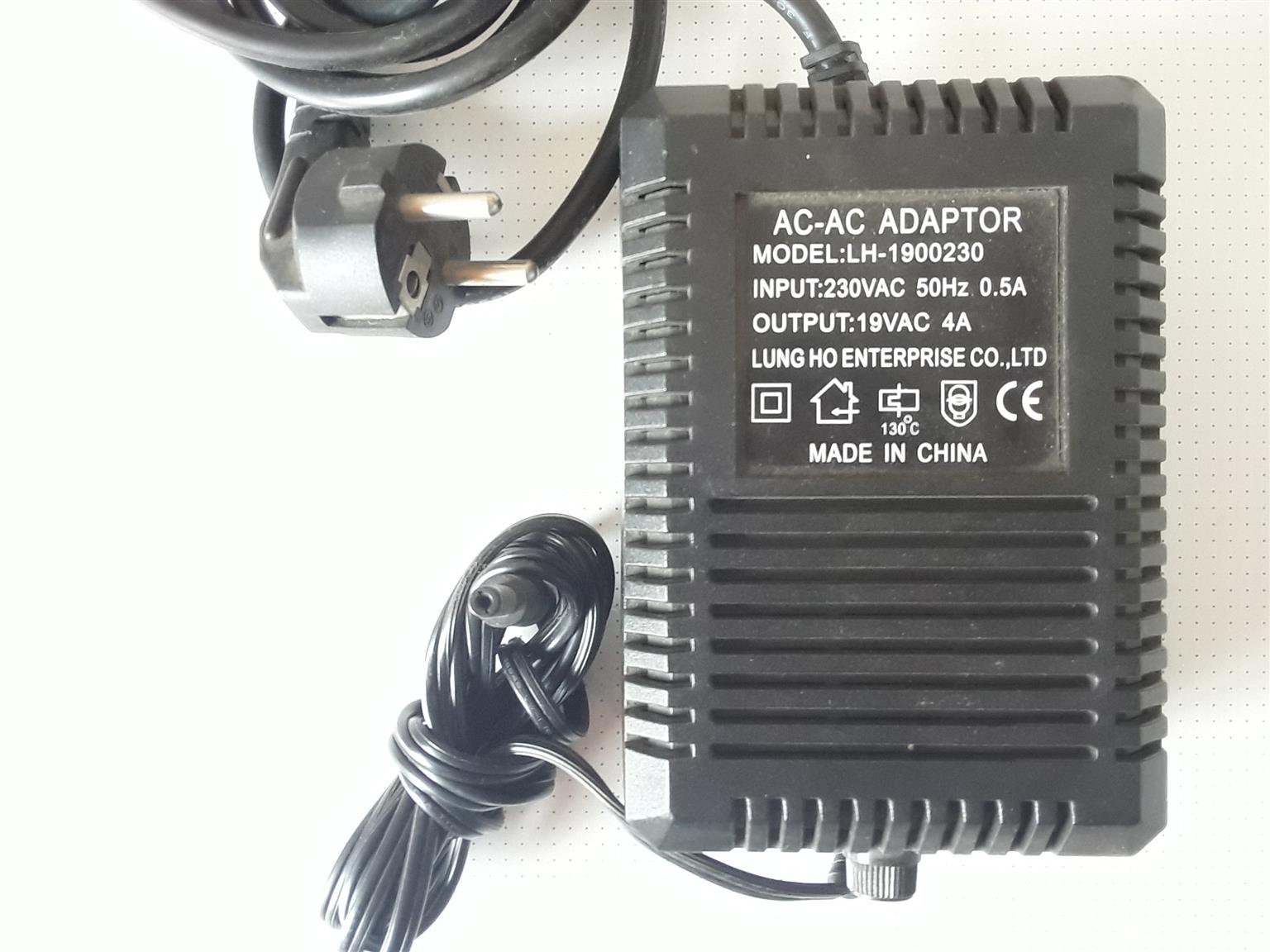 Adapter 230VAC to 19VAC 4A. In good working condition. I am in Orange Grov Adapter 230VAC to 19VAC 4A. In good working condition. I am in Orange Grov