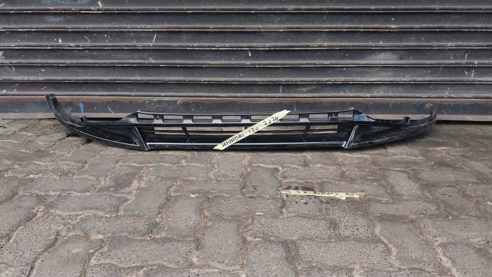 Hyundai i20 bottom spoiler/grill - Private Seller Hyundai i20 bottom spoiler/grill - Private Seller
