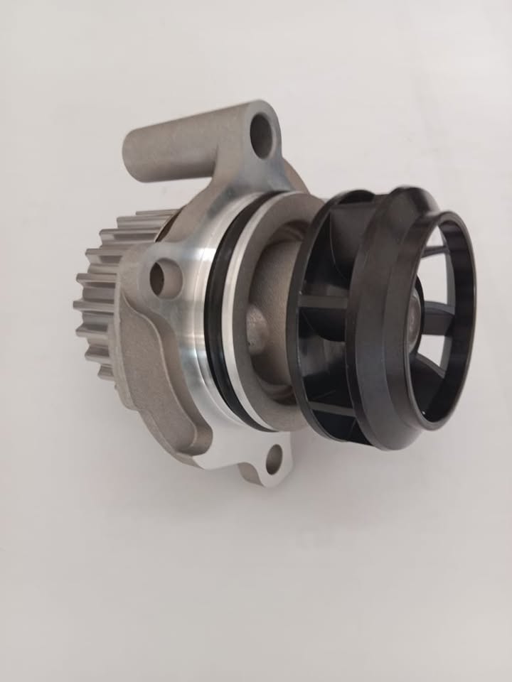 Water Pump with Sealing Ring by SWGE® for Audi A3/S3, Volkswagen Golf, Jetta, Beetle, Polo, Caddy - Private Seller