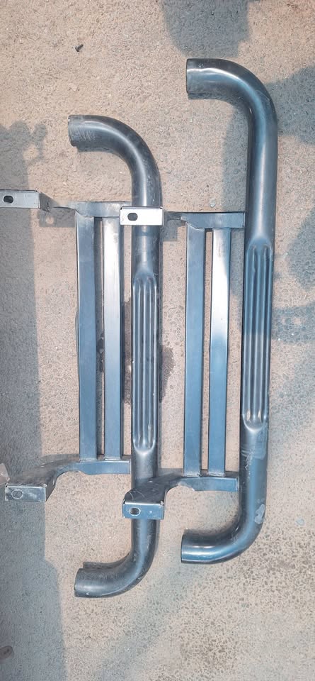 Mahindra scorpio pickup side steps available  Call or whatsapp Wesley - Private Seller