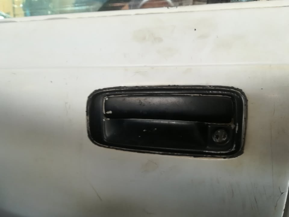 TOYOTA CONQUEST LEFT FRONT OUTER DOOR HANDLE - Private Seller TOYOTA CONQUEST LEFT FRONT OUTER DOOR HANDLE - Private Seller