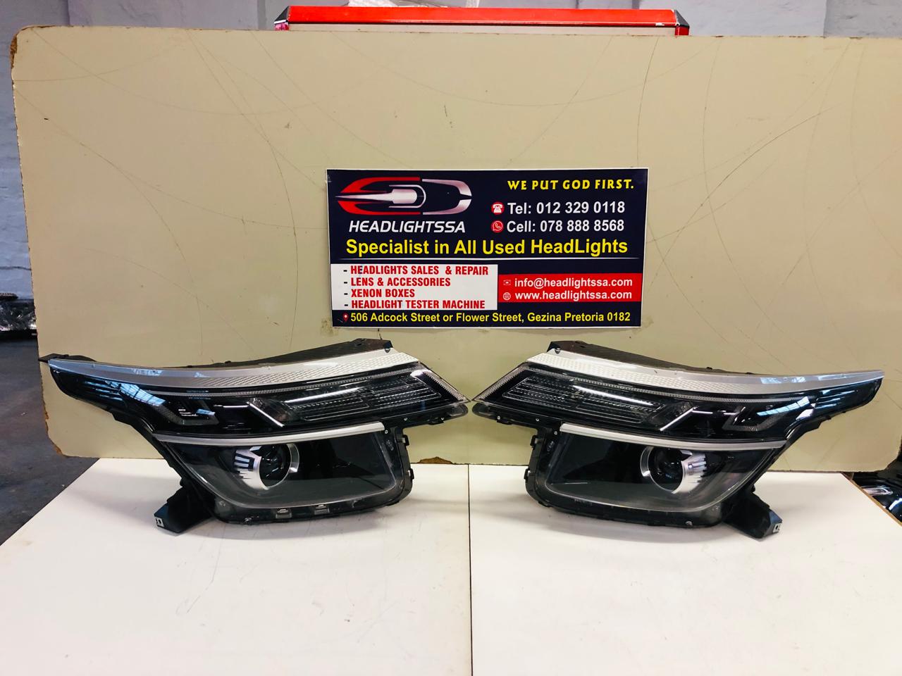 Kia Seltos left and right side halogen headlights - Private Seller Kia Seltos left and right side halogen headlights - Private Seller
