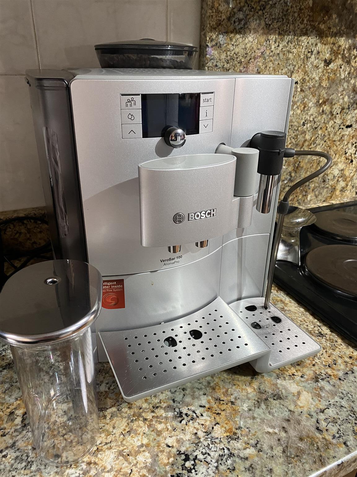 Bosch Vero Bar 100 Coffee Machine Perfect condition 