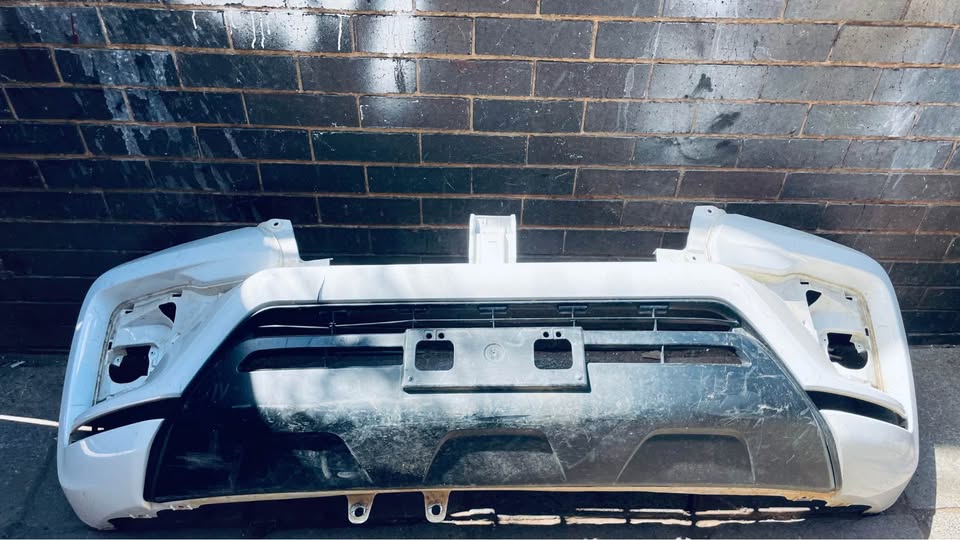Toyota Fortuner GD6 bumper - Private Seller Toyota Fortuner GD6 bumper - Private Seller