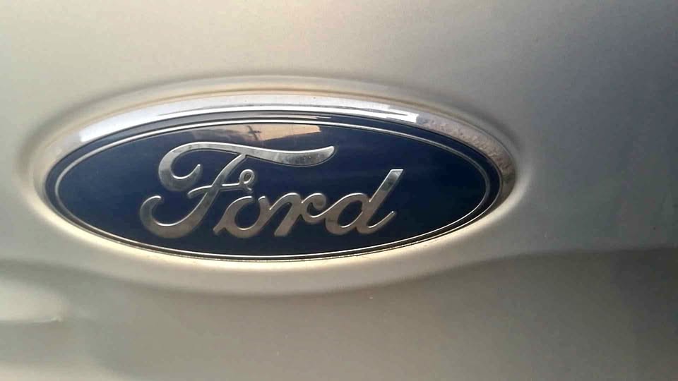 Ford Ranger T7 2.2 6 speed tail gate badge - Private Seller Ford Ranger T7 2.2 6 speed tail gate badge - Private Seller